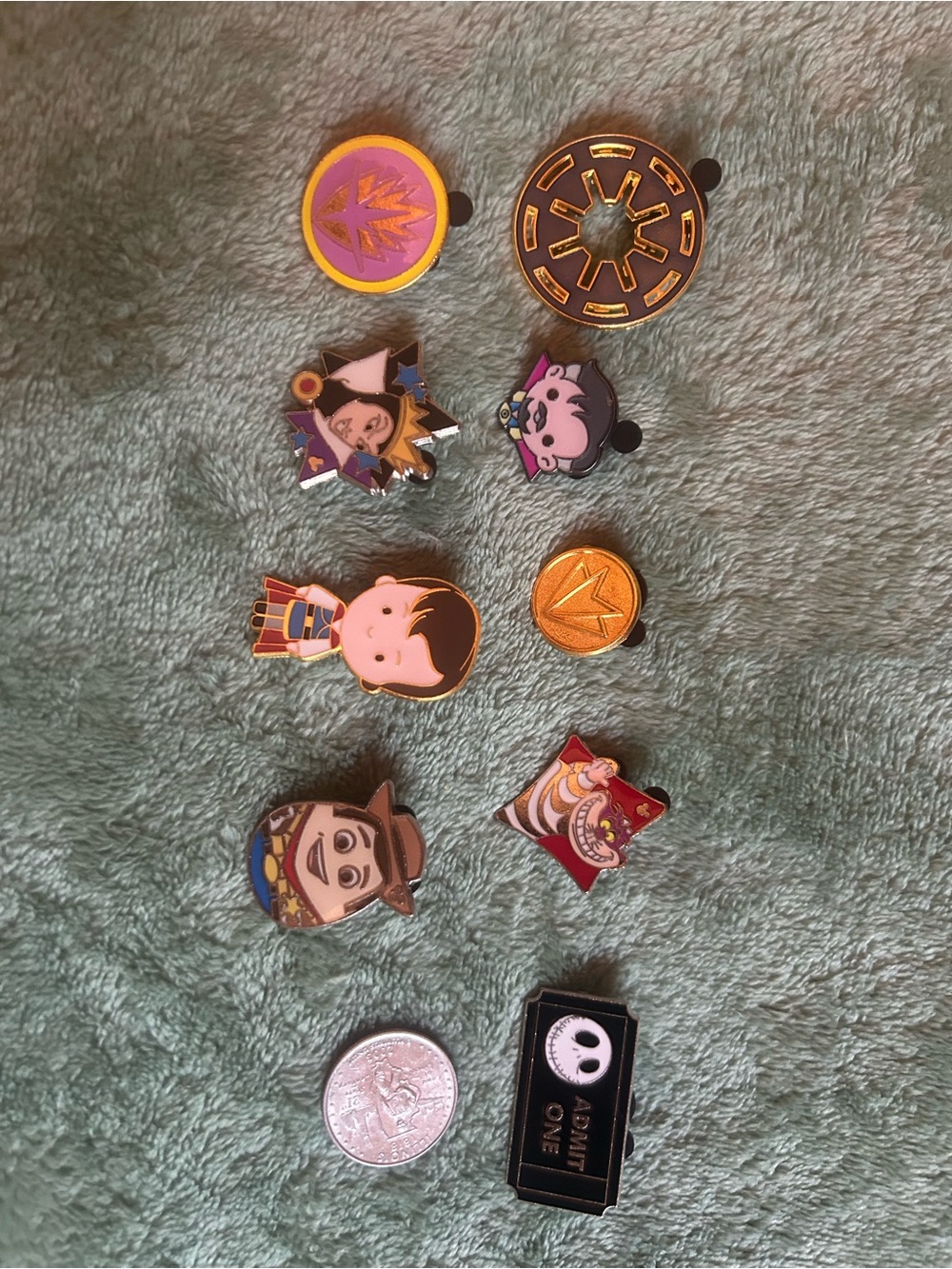 NEW Disney Trading Pin Set (9) Mickey Rubber Back Marvel,Avengers,Snow White,Toy